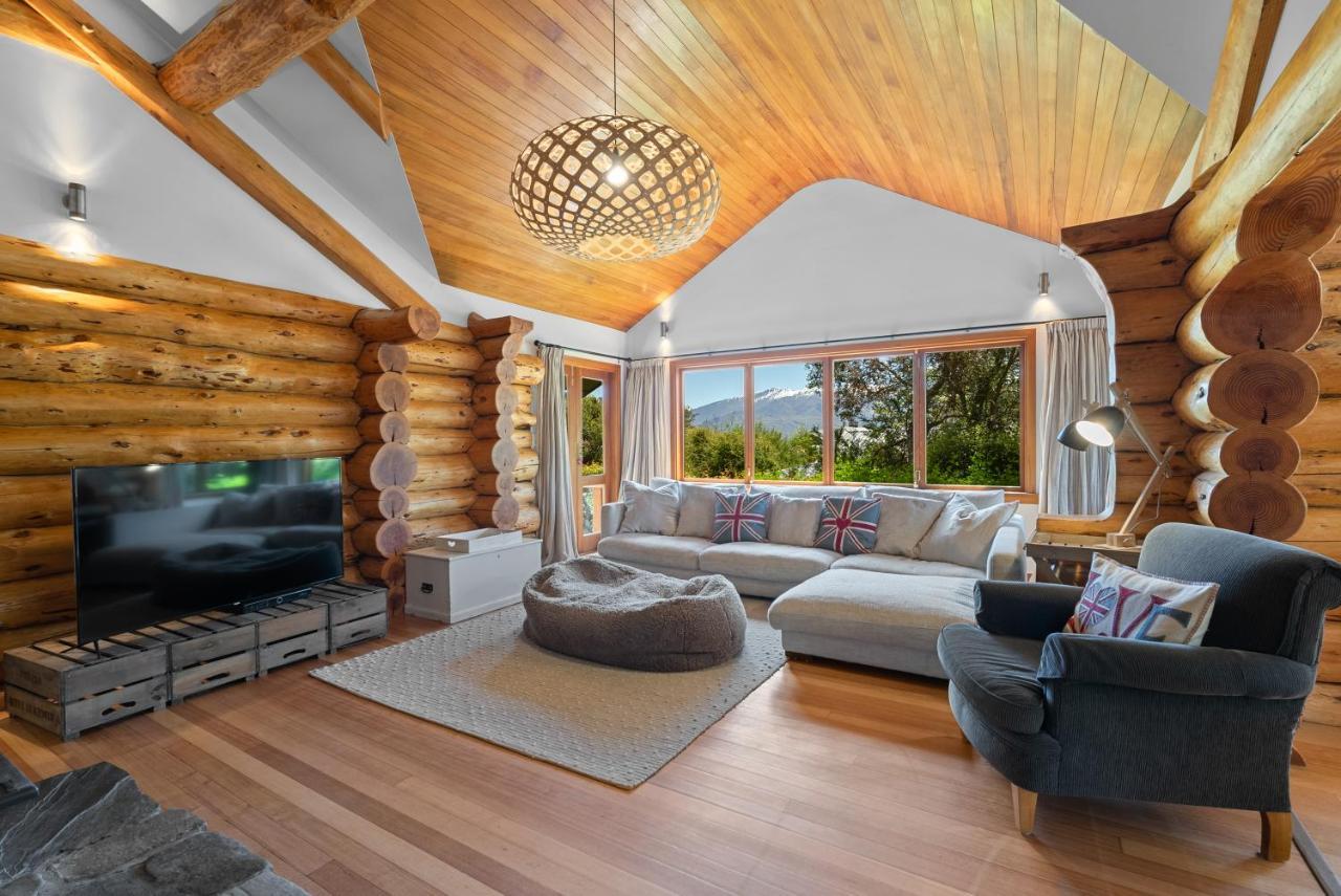 The Log House Villa Wanaka Eksteriør billede